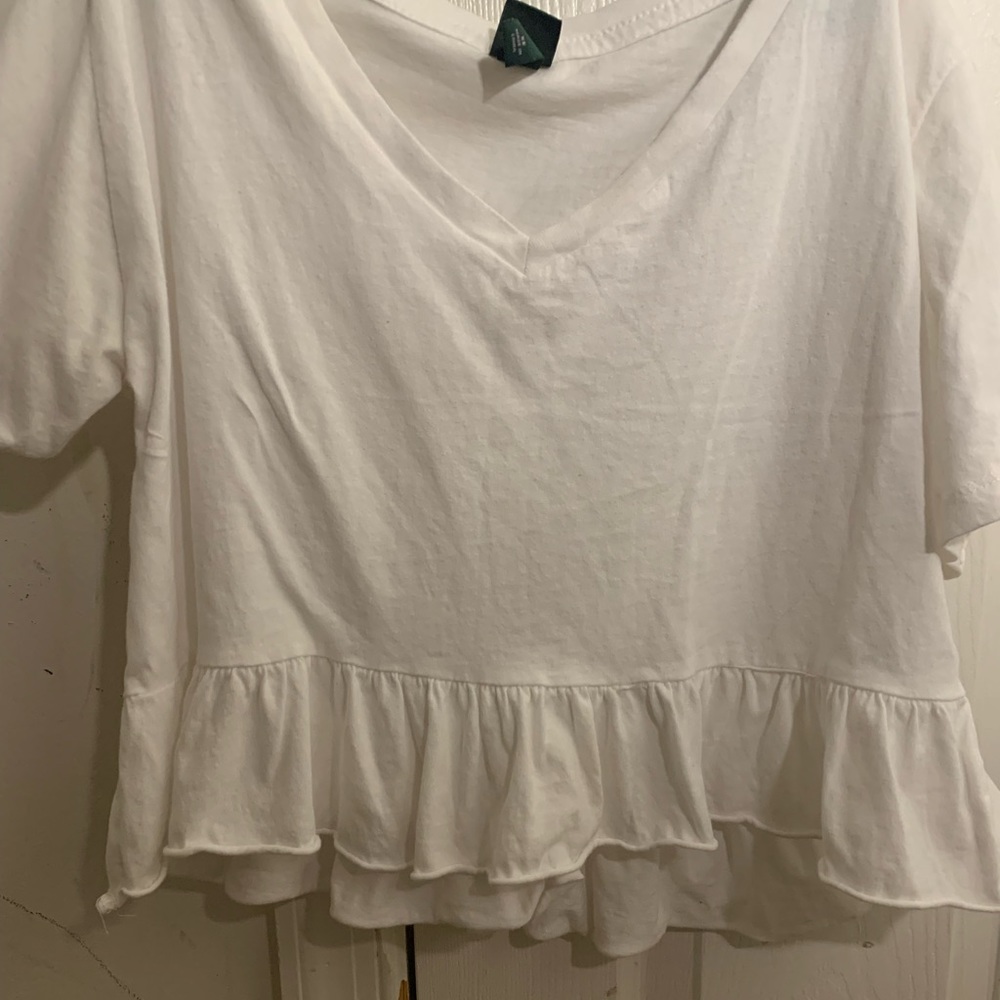 Short sleeve target top